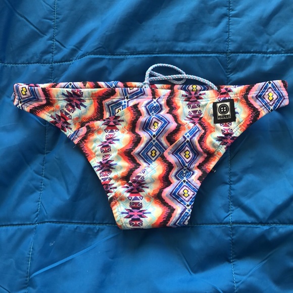 ✨5 for $25, or 7 for $30 ✨Bottoms - Picture 3 of 5